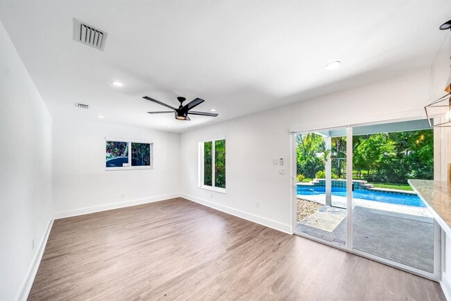 7491 NW 11th Pl in Plantation, FL - Building Photo - Building Photo