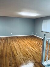 12630 SE 160th St, Unit Upper Level Unit in Renton, WA - Foto de edificio - Building Photo