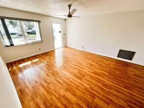 905 SW 3rd Ave in Boynton Beach, FL - Foto de edificio - Building Photo