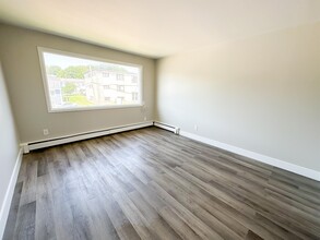 673 Greystone Terrace in Saint John, NB - Building Photo - Building Photo