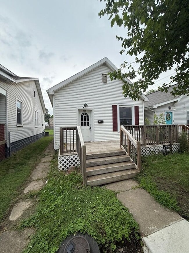 property at 730 E Louisiana St