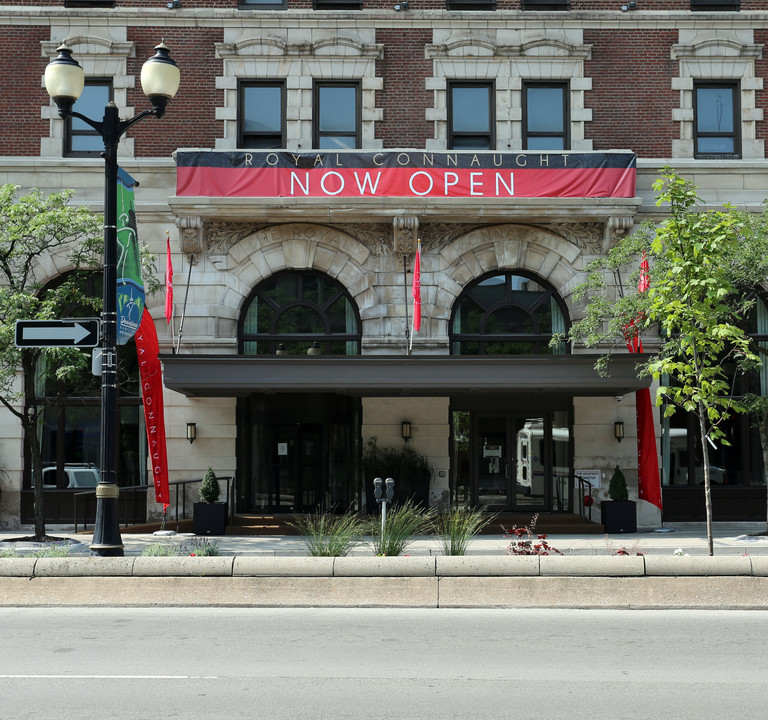 The Residences of Royal Connaught in Hamilton, ON - Building Photo