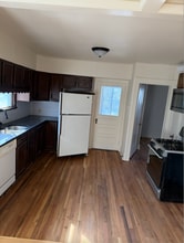 29 Laurel Ave, Unit 2 in Binghamton, NY - Foto de edificio - Building Photo