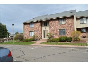 23 Amato Dr in South Windsor, CT - Building Photo - Building Photo