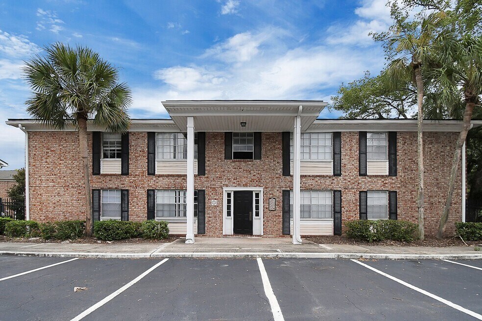 The Columns in Jacksonville, FL - Foto de edificio