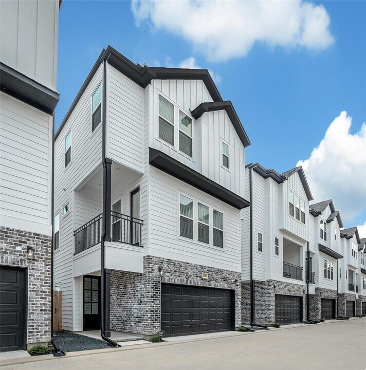717 Marcella St in Houston, TX - Building Photo