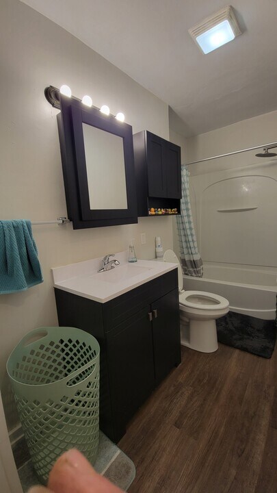 922 6th St in Ames, IA - Building Photo