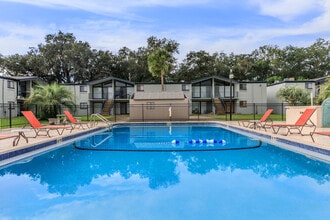Oasis at San Marco in Jacksonville, FL - Foto de edificio - Building Photo