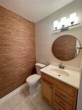 4050 NE 12th Terrace in Oakland Park, FL - Building Photo - Building Photo