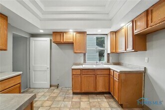 3725 Leybourn Ave in Toledo, OH - Building Photo - Building Photo