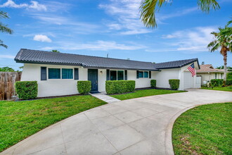 12938 Ellison Wilson Rd in North Palm Beach, FL - Building Photo - Building Photo