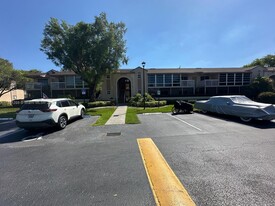 4760 NW 102nd Ave, Unit 104-12 in Doral, FL - Building Photo