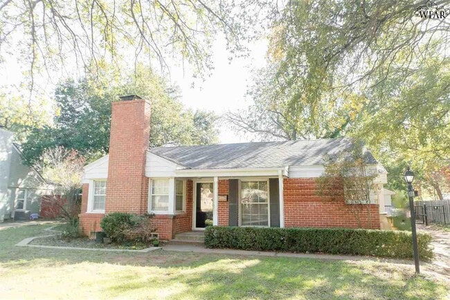 property at 2415 Ellingham