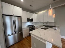 67 Pearl St, Unit #2 in Somerville, MA - Building Photo