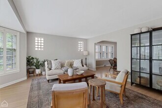 4550 W Thorndale Ave in Chicago, IL - Building Photo - Building Photo