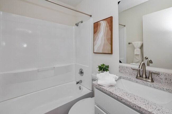 2025-2027 Fairfax Rd in Indianapolis, IN - Building Photo - Building Photo