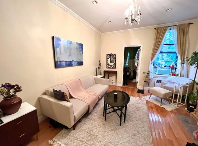 421 E 78th St in New York, NY - Building Photo - Building Photo