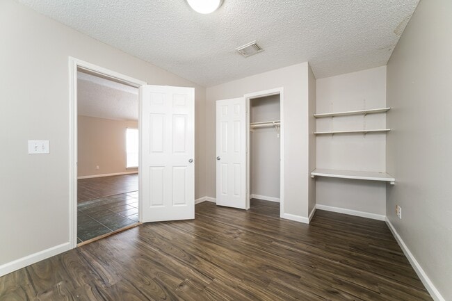 property at 1638 Rushworth Dr