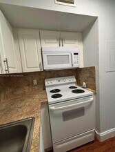 1152 NW 3rd St in Miami, FL - Building Photo - Building Photo