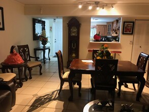 21 E 3rd St in Hialeah, FL - Building Photo - Building Photo