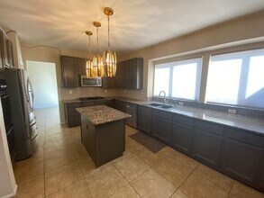 2640 Ohio Ct in Las Vegas, NV - Building Photo - Building Photo