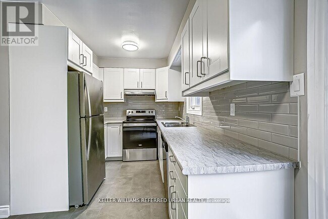 property at 42 Forest Point Dr
