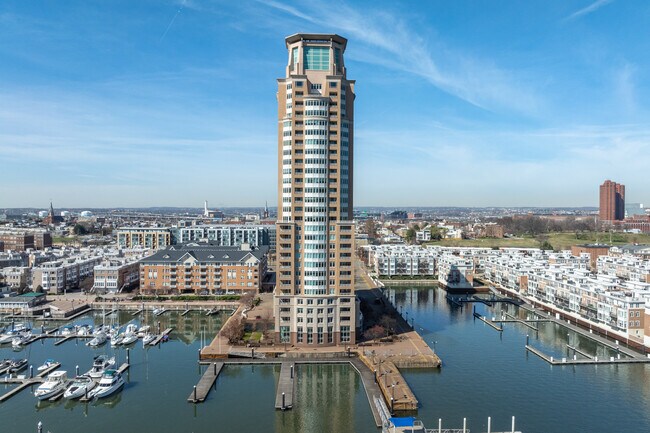 Harborview Towers in Baltimore, MD - Building Photo - Building Photo