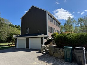 87 Center St in Carver, MA - Building Photo - Building Photo