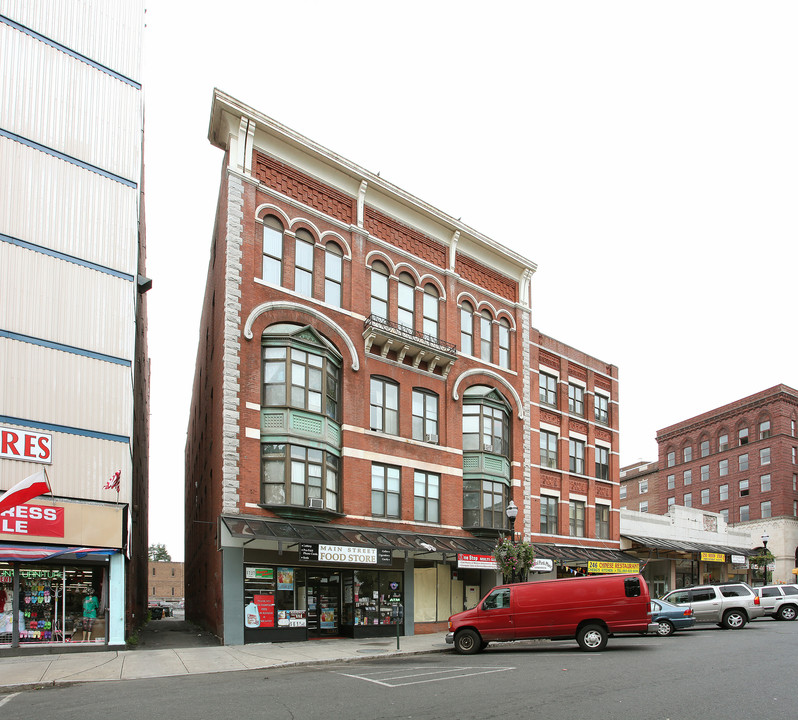 Downtown Condominiums in New Britain, CT - Foto de edificio