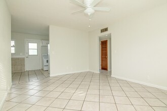 520 Gamewell Ave in Maitland, FL - Building Photo - Building Photo