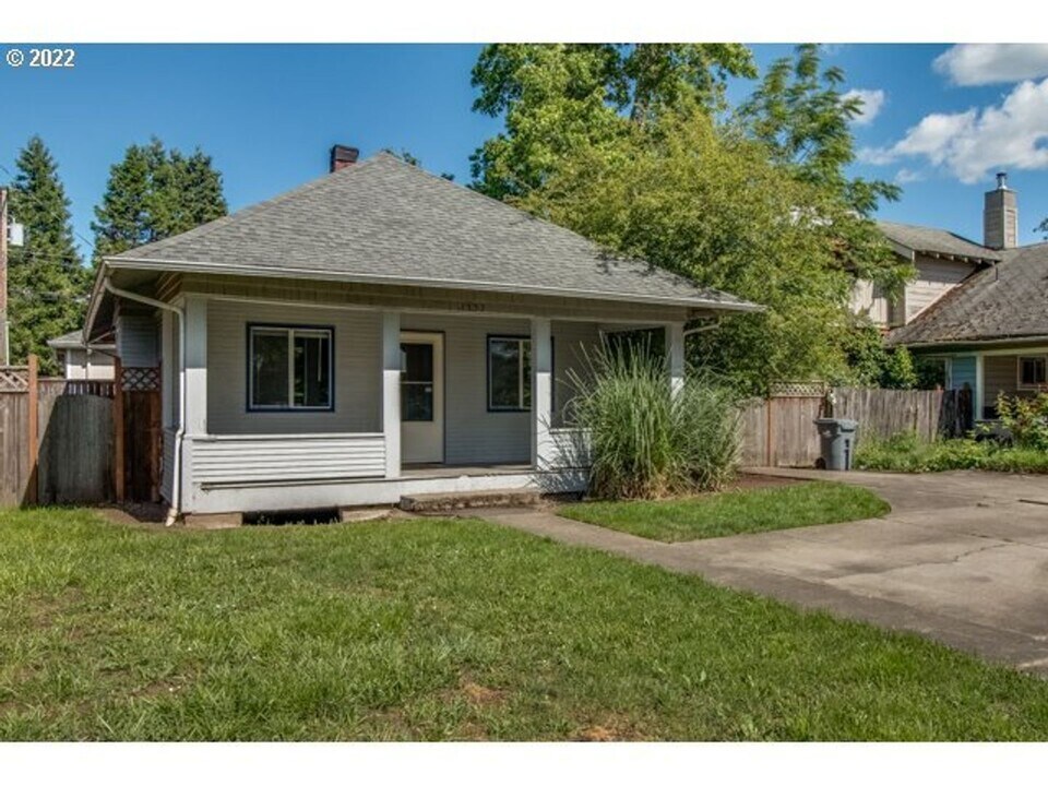 1337 Jefferson St in Eugene, OR - Building Photo