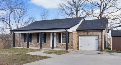 5443 Hwy 48 N in Cumberland Furnace, TN - Building Photo - Building Photo