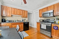 718 E 2nd St, Unit 3 in Boston, MA - Building Photo - Building Photo