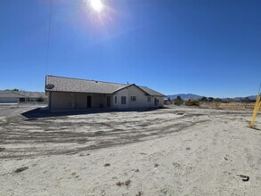 250 Comstock Ave in Pahrump, NV - Building Photo - Building Photo