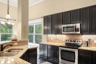 172 Kaelepulu Dr in Bastrop, TX - Building Photo - Building Photo