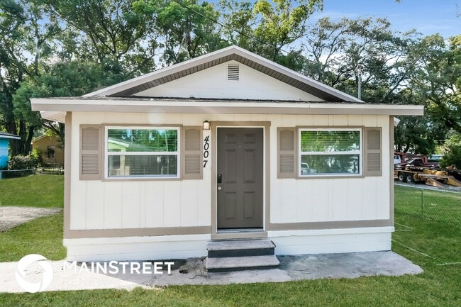 property at 4007 E Osborne Ave
