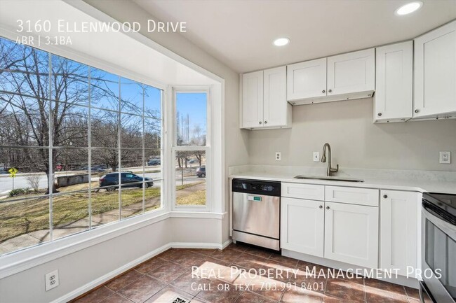 3160 Ellenwood Dr in Fairfax, VA - Building Photo - Building Photo