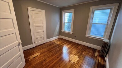 93 Raymond St in Providence, RI - Foto de edificio - Building Photo