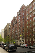 12 E 88th St in New York, NY - Foto de edificio - Building Photo