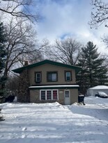 1644 Myrtle St N in Maplewood, MN - Building Photo