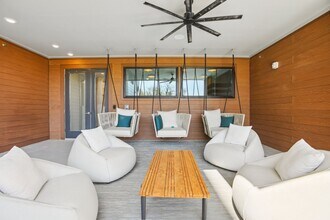 The Anderson in Austin, TX - Foto de edificio - Building Photo