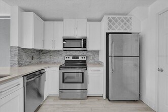 239 Long Iron Loop in Kissimmee, FL - Building Photo - Building Photo