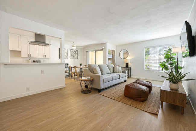 property at 1855 Diamond St