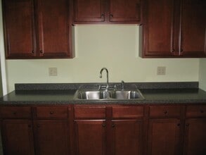 259 E Main St in Chicopee, MA - Building Photo - Building Photo