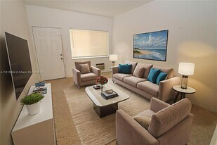 835 83rd St in Miami Beach, FL - Building Photo