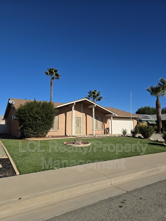 26154 Crestone Dr in Menifee, CA - Building Photo