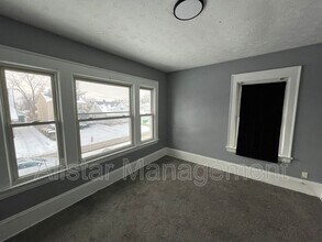 4859 E 97th St in Garfield Heights, OH - Building Photo - Building Photo