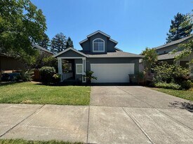 5660 Raters Dr in Santa Rosa, CA - Building Photo