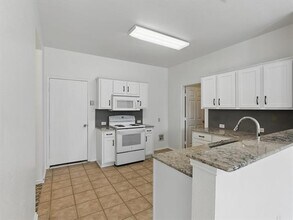 8532 Cactus Flower Dr in Fort Worth, TX - Building Photo - Building Photo
