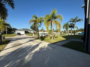 1925 SW Libra Ln in Port St. Lucie, FL - Building Photo - Building Photo